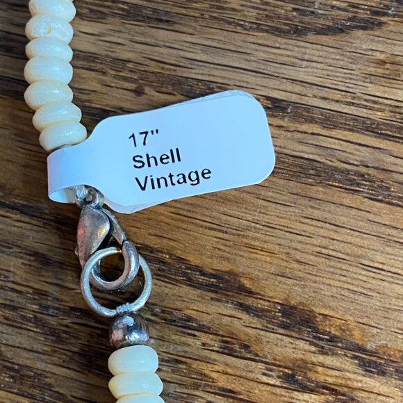 17" Necklace Shell Beads Vintage Jewelry - Picture 3 of 4